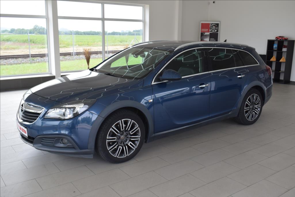 Opel Insignia 2,0 CTDi, 1.maj.4x4,NAVI,2xALU,