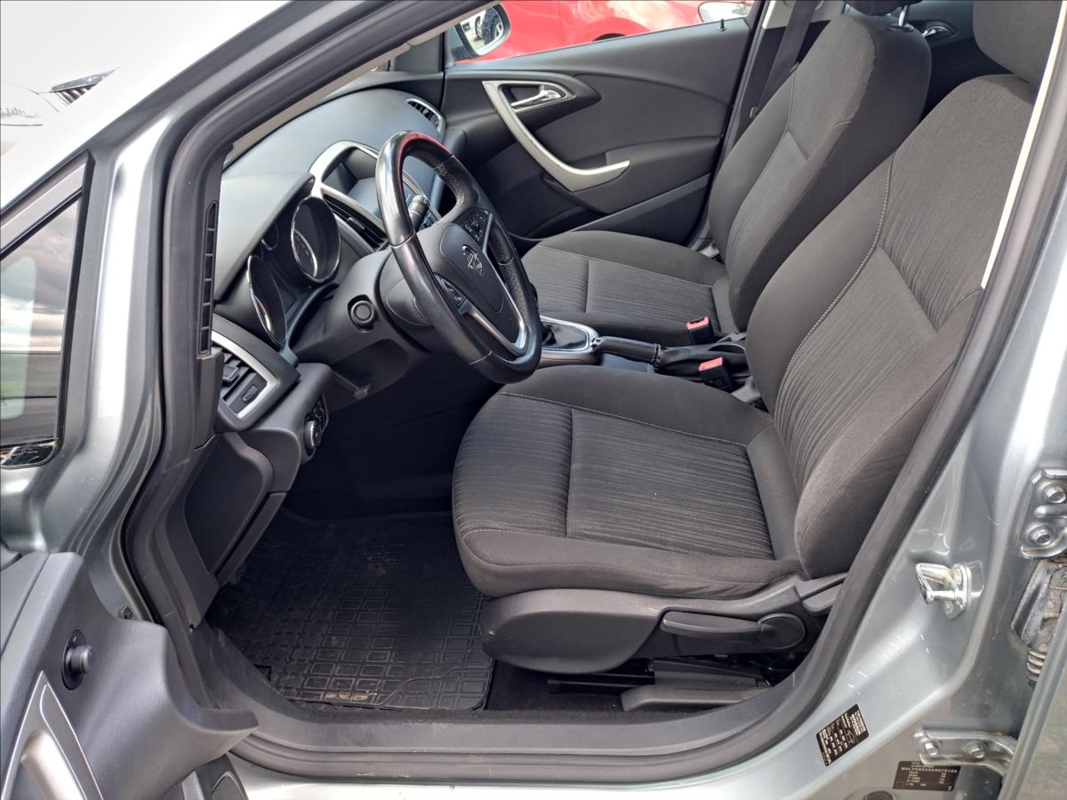 opel-astra-1-4-i-16v-sports-tourer - 8
