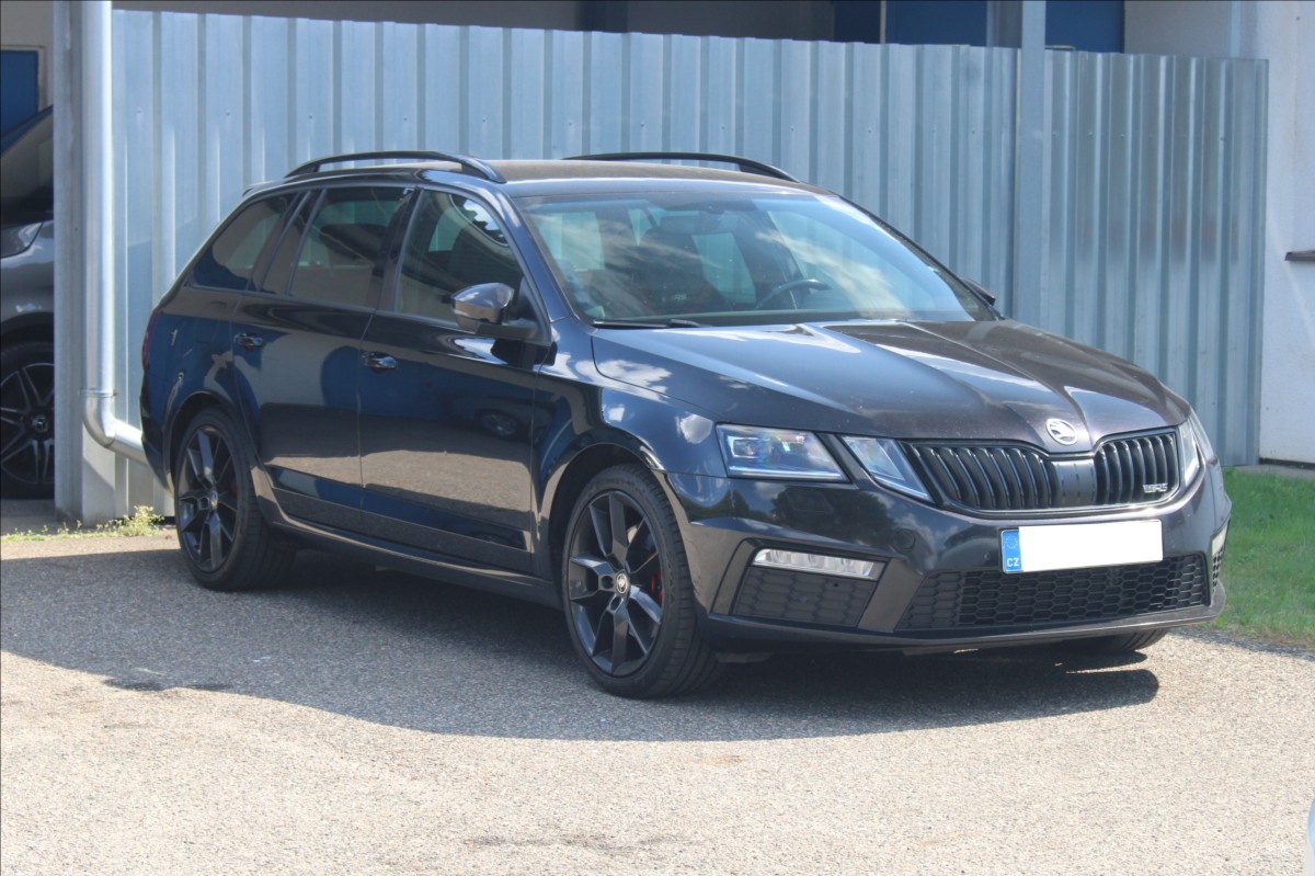Škoda Octavia 2,0 TDi RS Challenge+Kamera