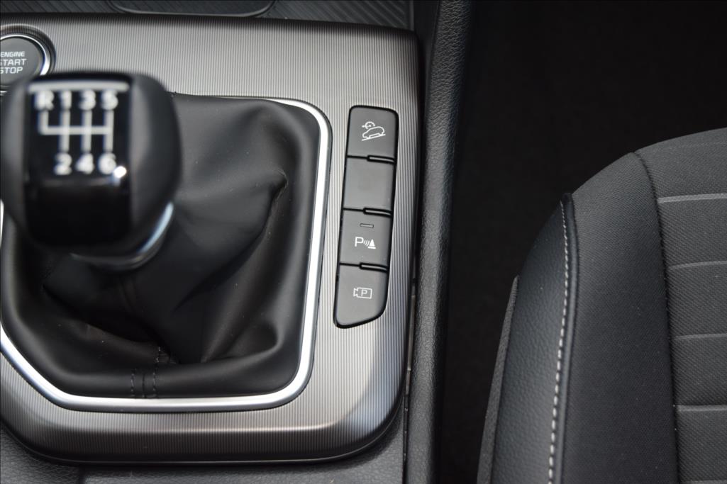 kia-sportage-1-6-tgdi-top - 9