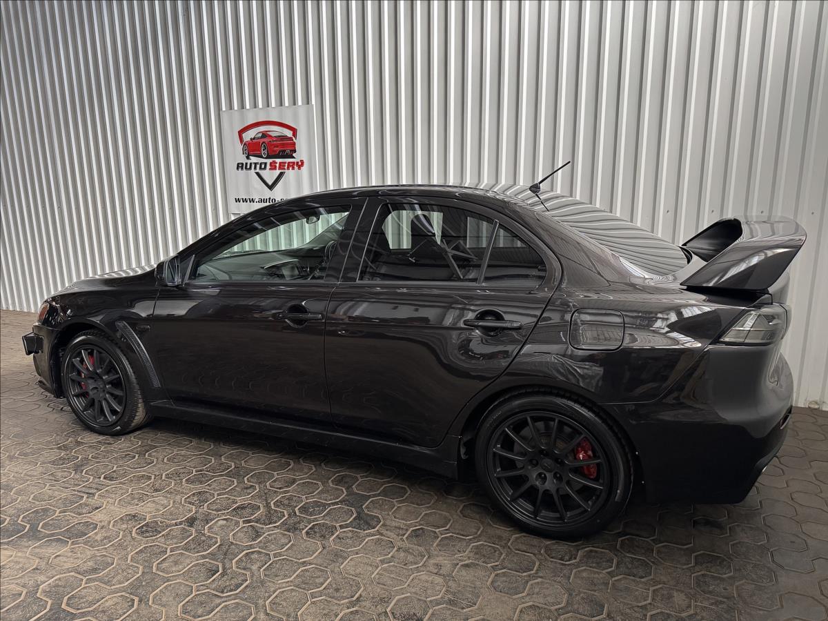 mitsubishi-lancer-evolution-x - 4