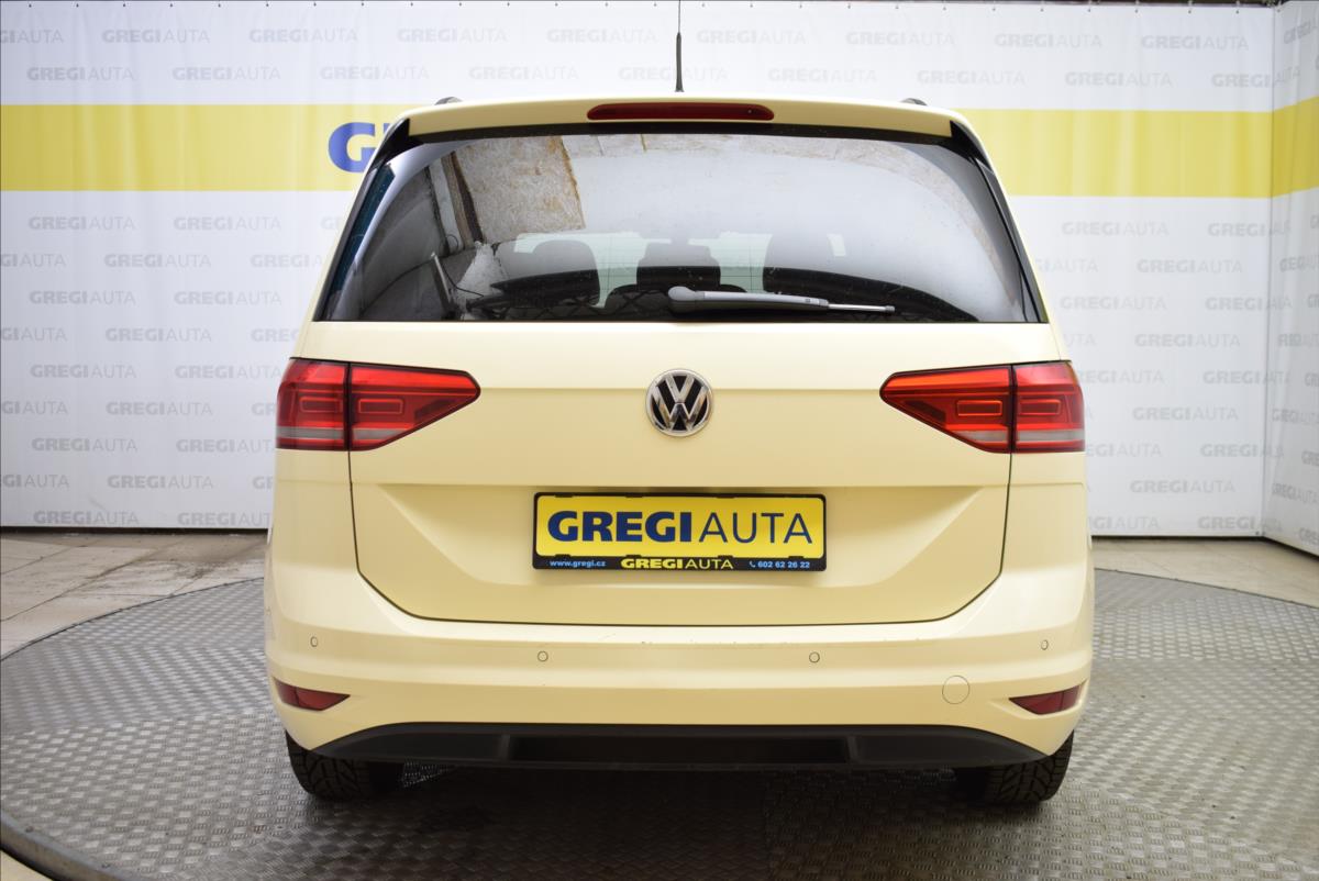 volkswagen-touran-2-0-tdi-po-servisu-nove-rozvody - 3