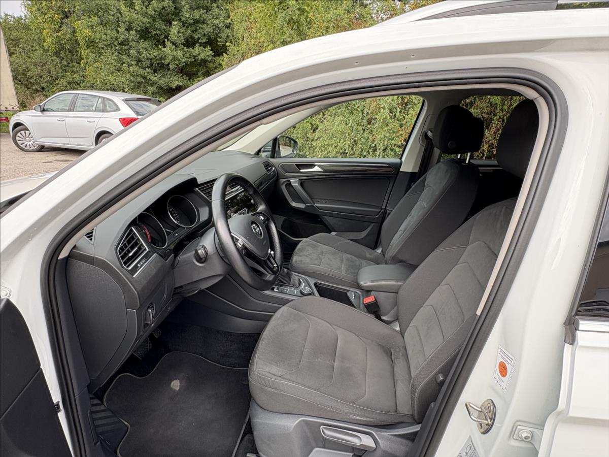 volkswagen-tiguan-allspace-2-0-tdi140kw-4m-pano-led-highl - 2