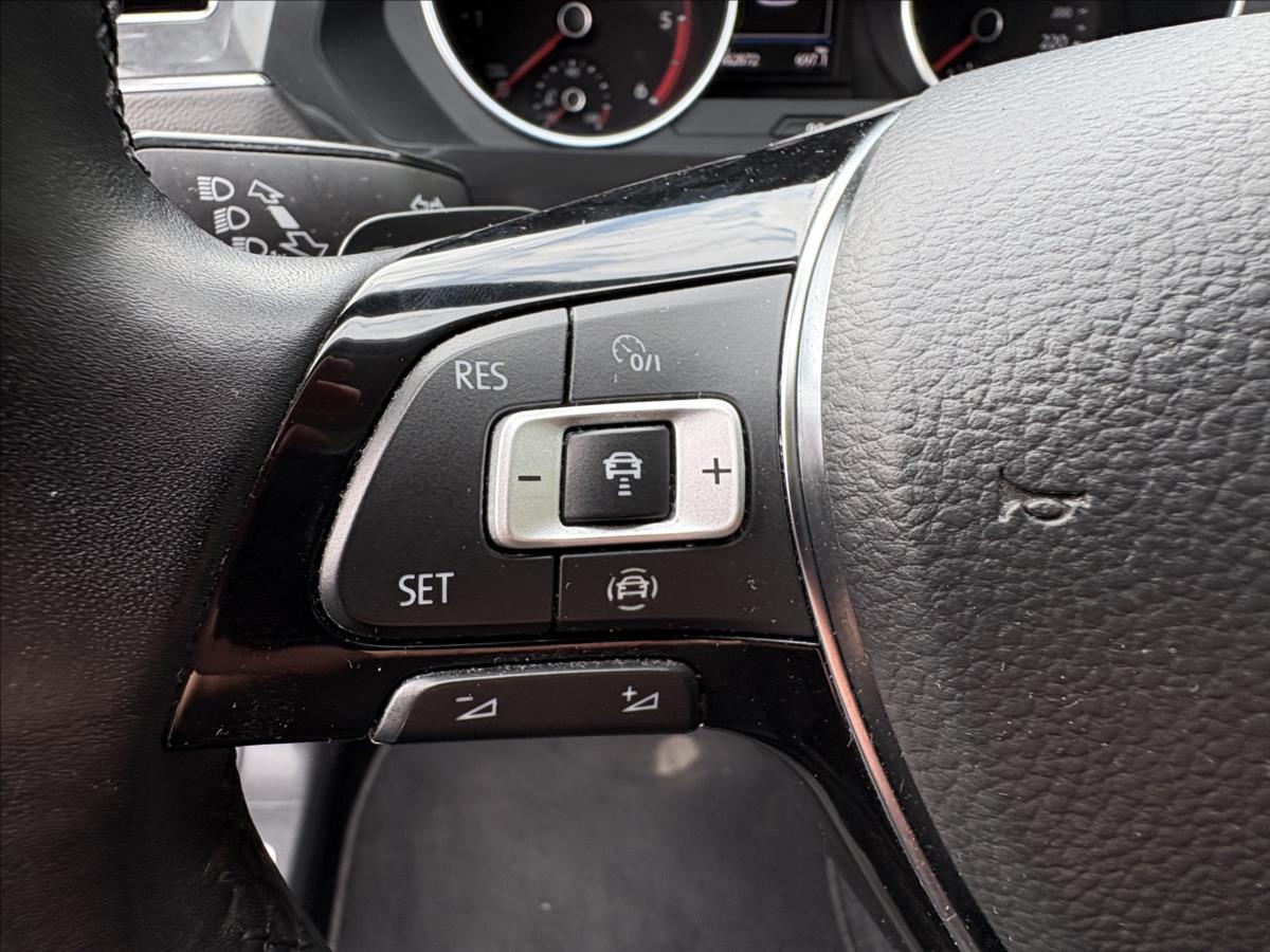 volkswagen-tiguan-allspace-2-0-tdi140kw-4m-pano-led-highl - 7