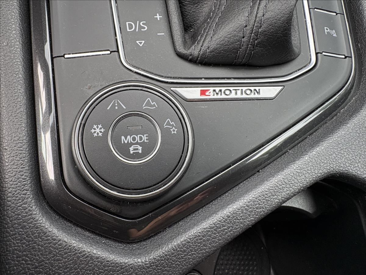 volkswagen-tiguan-allspace-2-0-tdi140kw-4m-pano-led-highl - 9