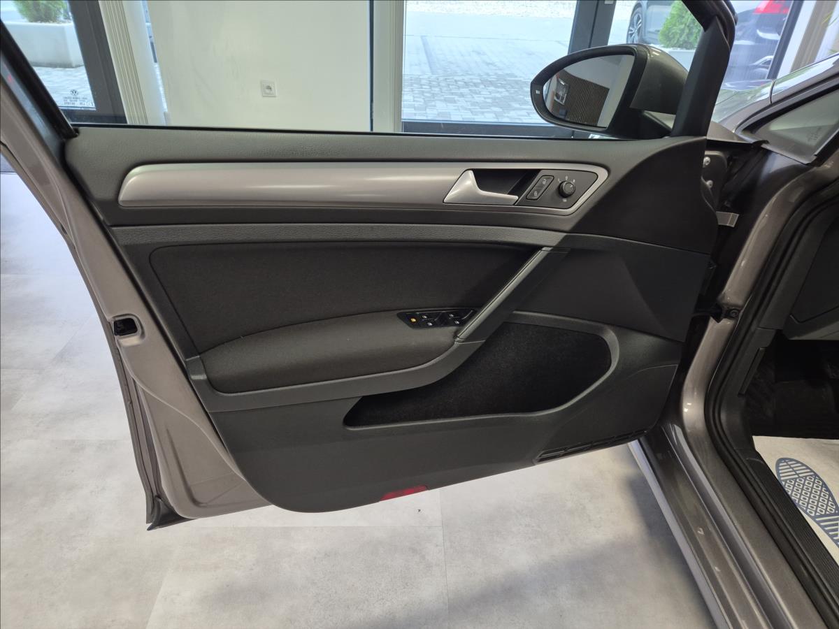 volkswagen-golf-1-2-tsi-edition - 7