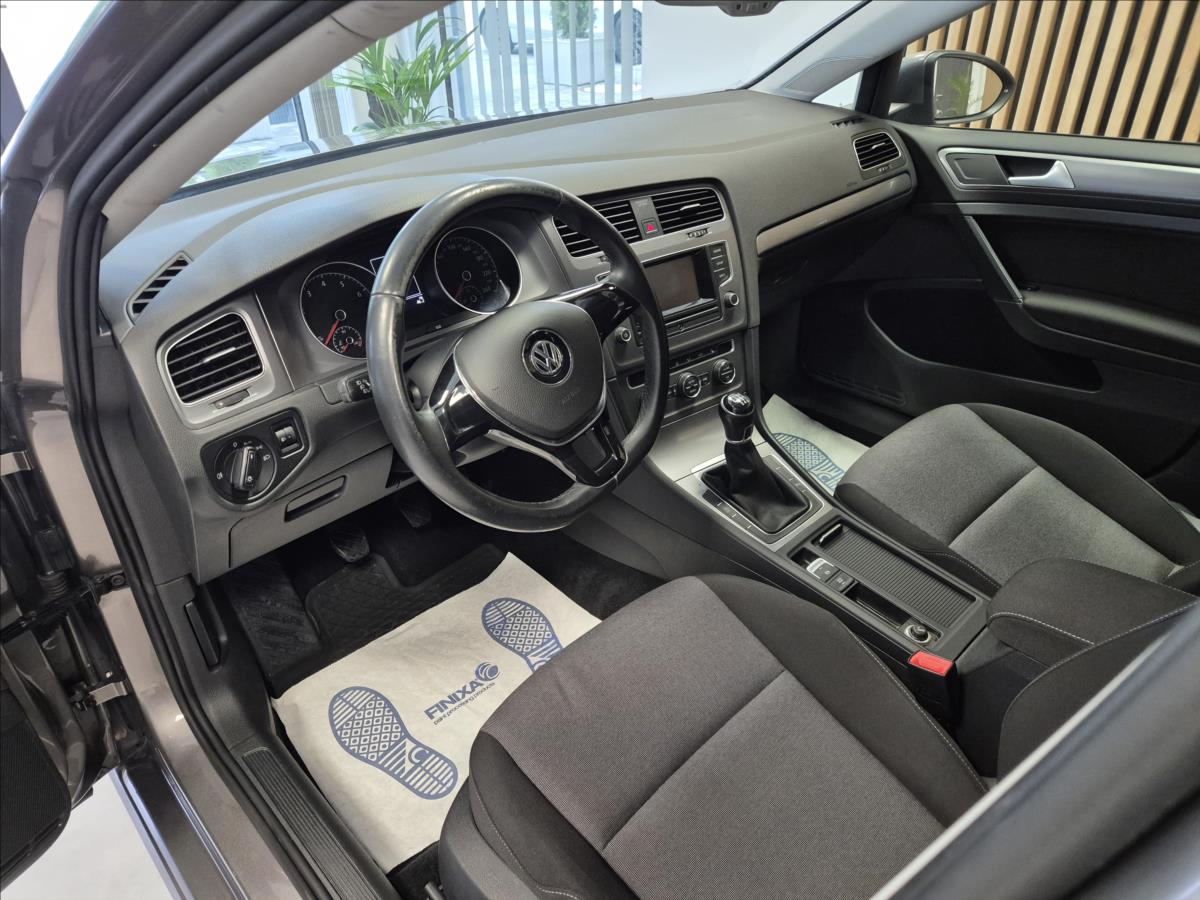 volkswagen-golf-1-2-tsi-edition - 8