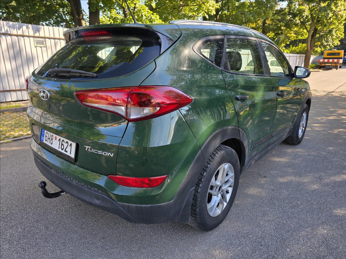 hyundai-tucson-2-0-16v-100kw-4x4-koupeno-v-cr-2-0crdi-16v-100kw-4x4-koupeno - 5