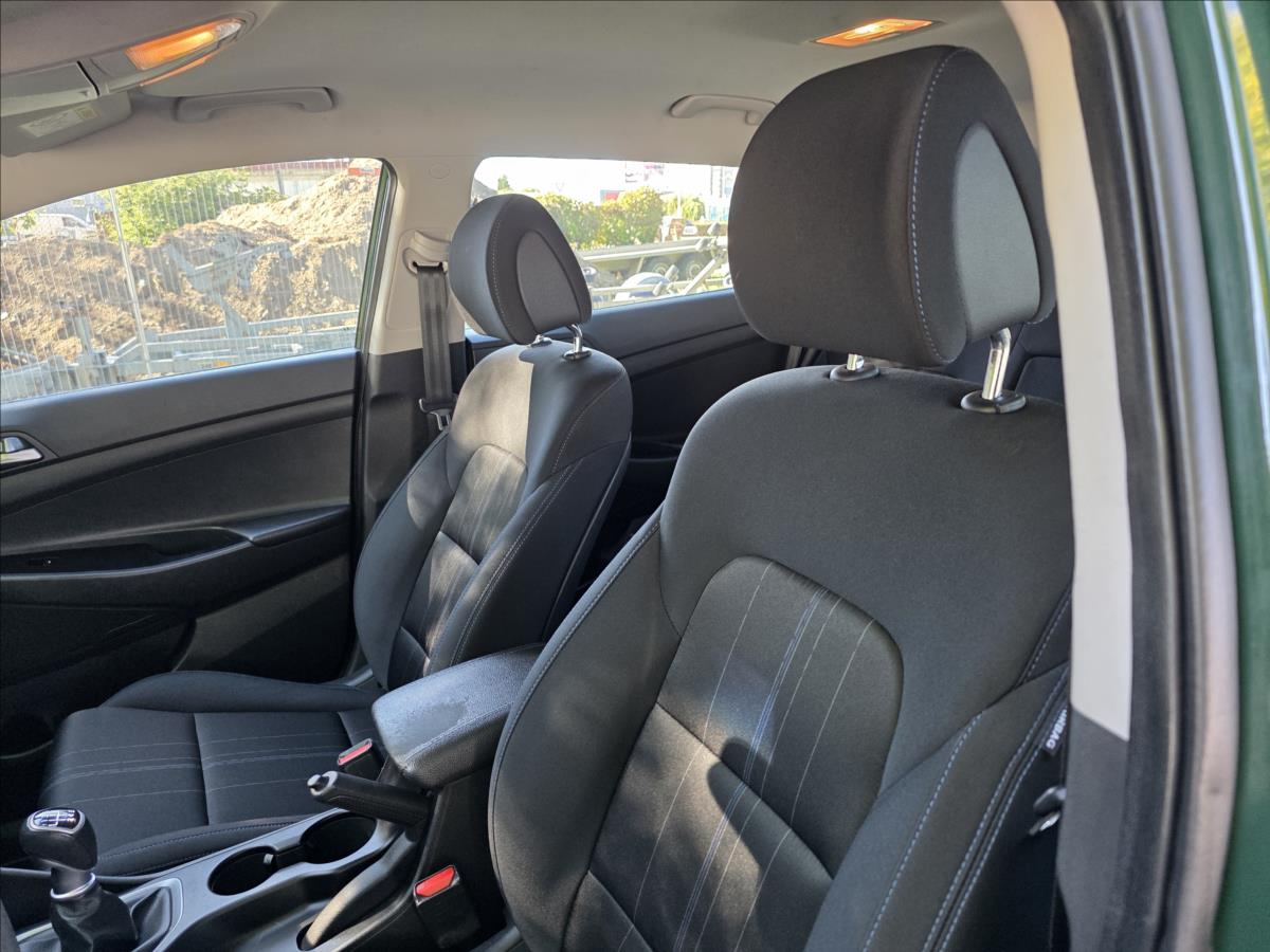 hyundai-tucson-2-0-16v-100kw-4x4-koupeno-v-cr-2-0crdi-16v-100kw-4x4-koupeno - 8