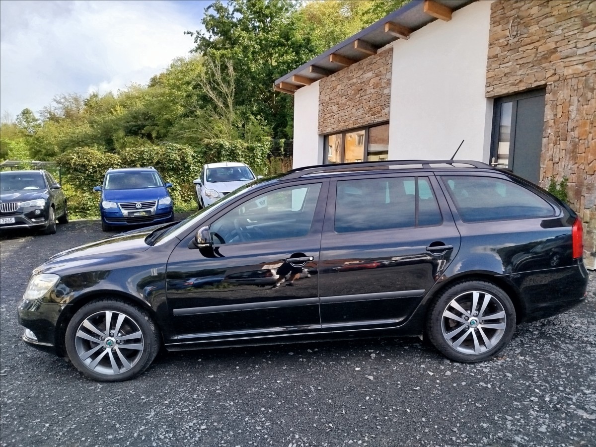 skoda-octavia-1-6-tdi-77kw-tazne-elegance - 2