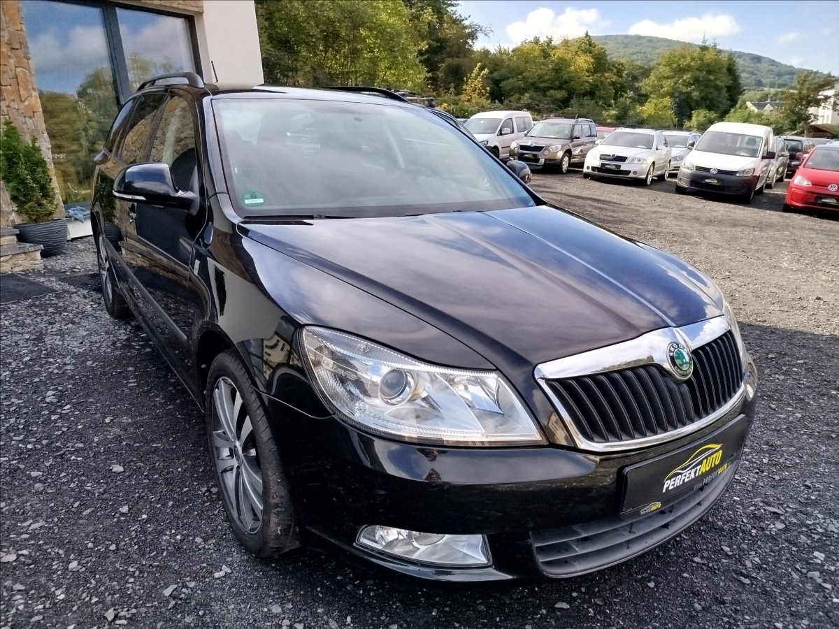 skoda-octavia-1-6-tdi-77kw-tazne-elegance - 8