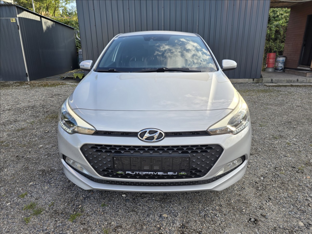 hyundai-i20-1-3-i-sport-61-kw-led-tempomat - 1