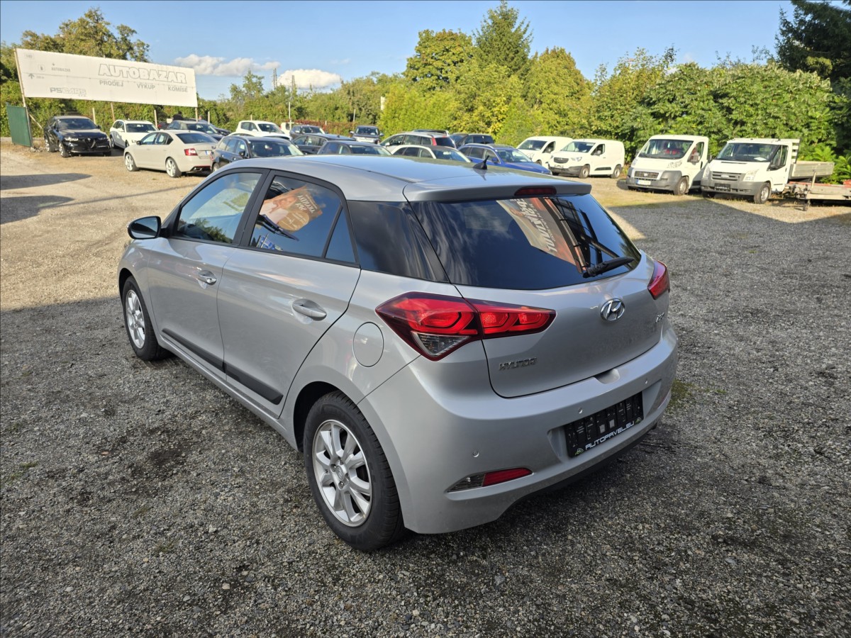 hyundai-i20-1-3-i-sport-61-kw-led-tempomat - 6