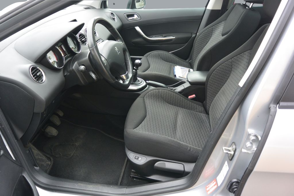 peugeot-308-2-0hdi-sw-7mist - 7
