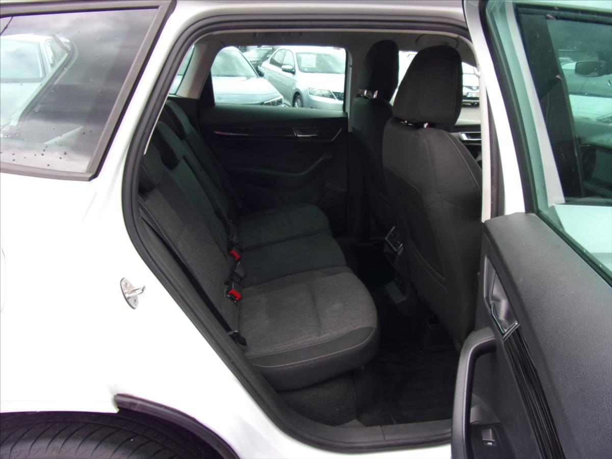 skoda-karoq-1-0-tsi-85kw - 9