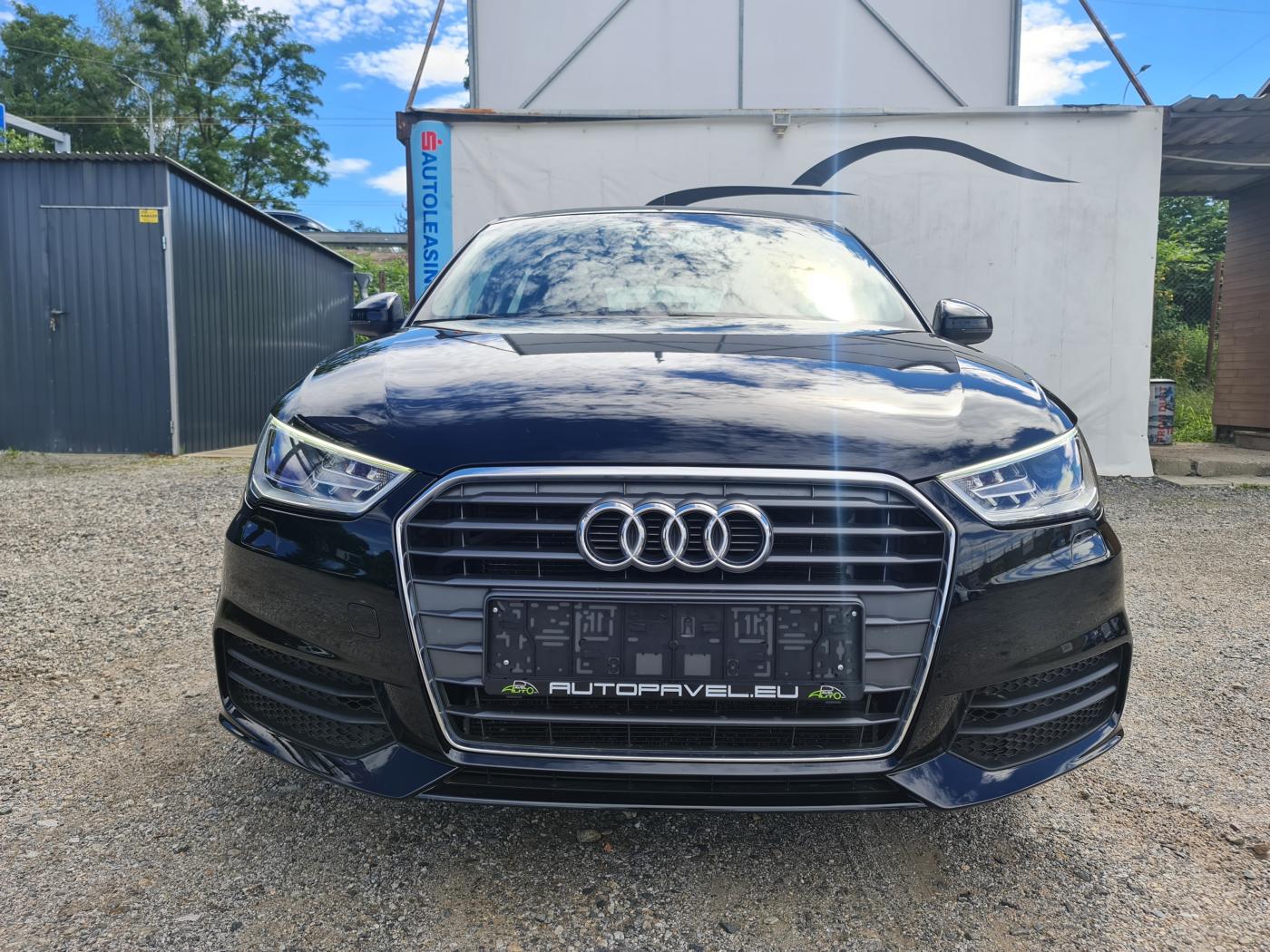audi-a1-1-0-tfsi-led-svetla-navi - 1