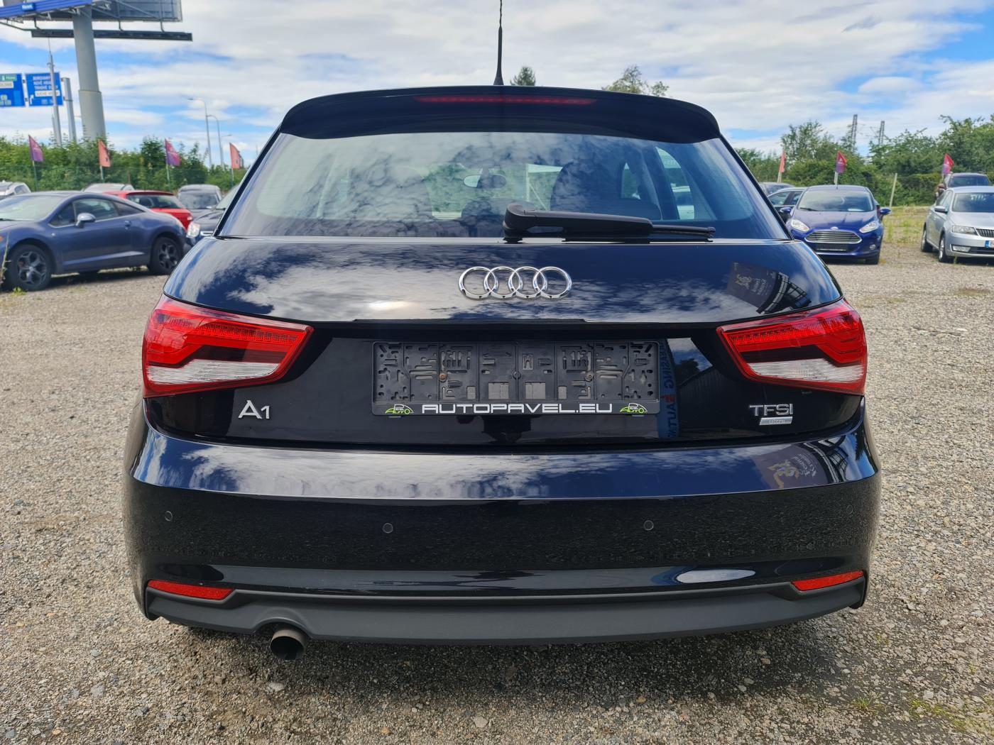 audi-a1-1-0-tfsi-led-svetla-navi - 6