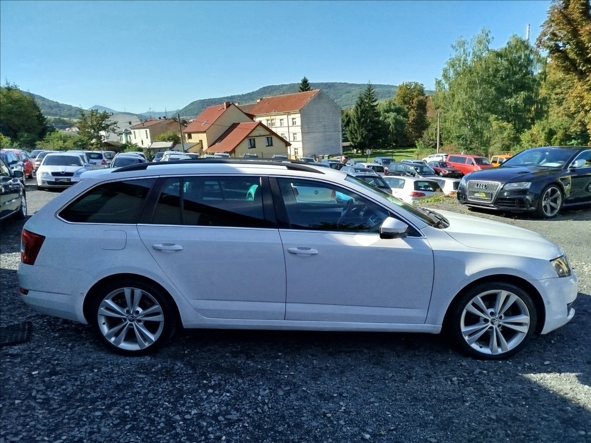 skoda-octavia-2-0-tdi-110kw-elegance - 6