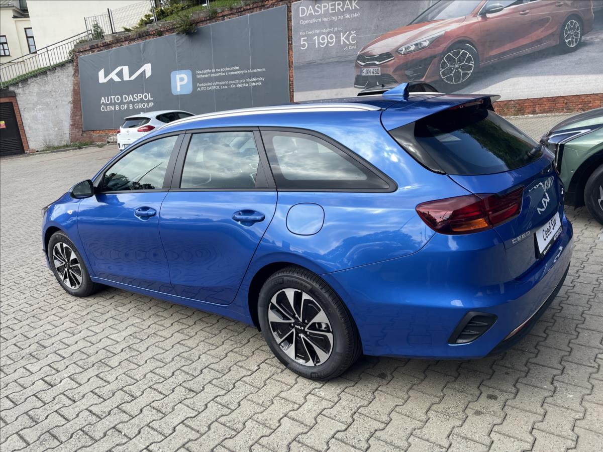 kia-ceed-1-5-t-gdi-7dct-spin-ref-sw - 4