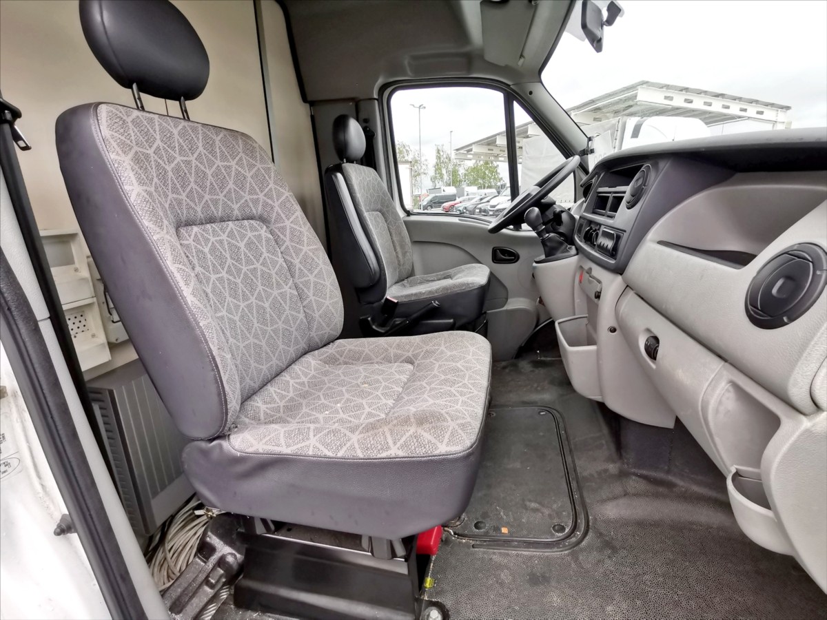 renault-master-2-5dci-pojizdna-prodejna-230v - 7