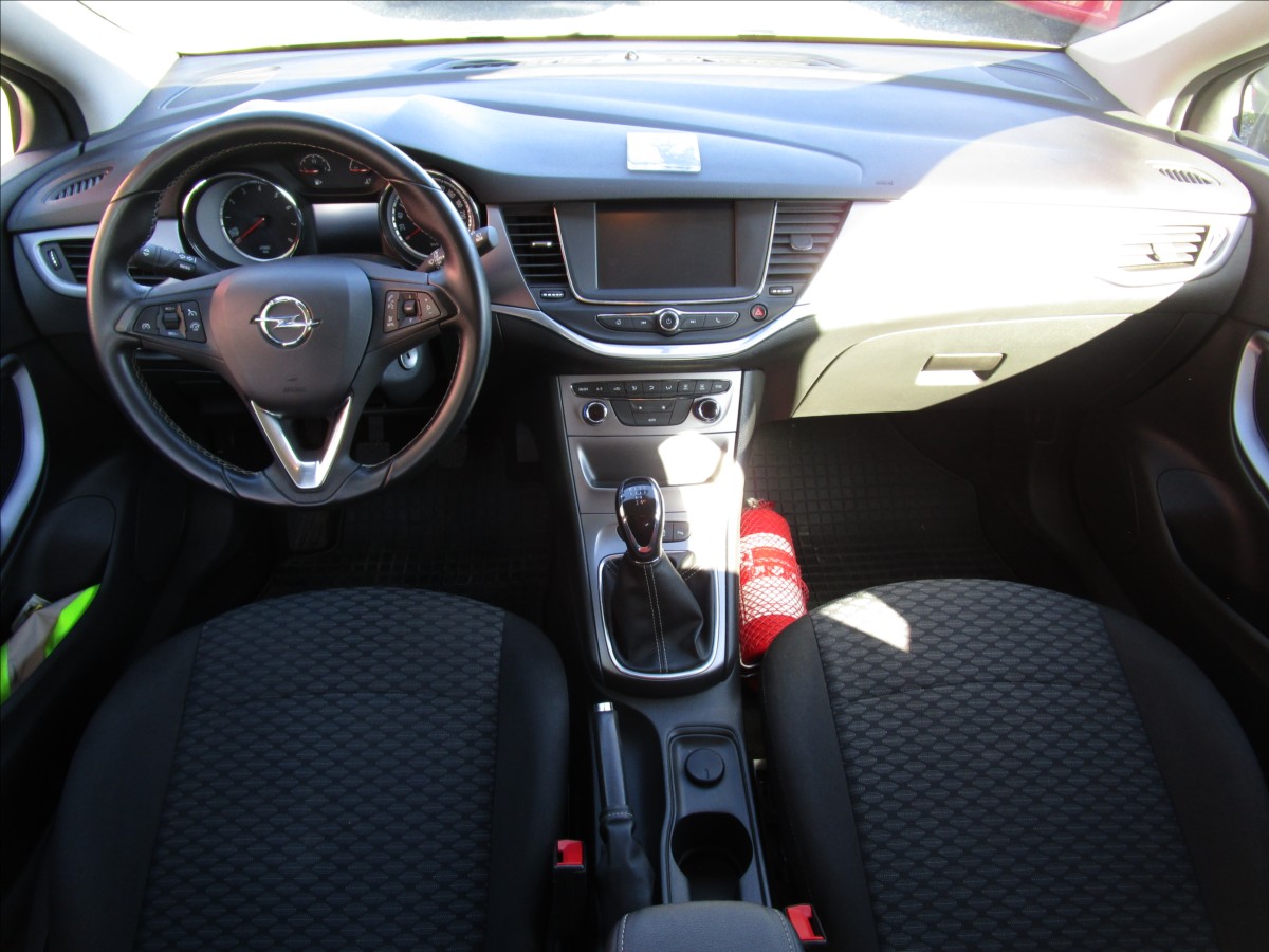 opel-astra-1-0-turbo-aut-klima-2-maj - 6