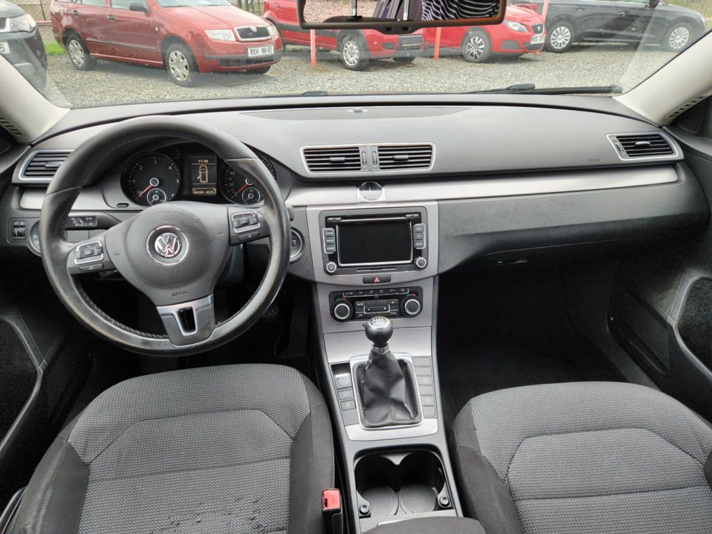 volkswagen-passat-2-0-tdi - 1