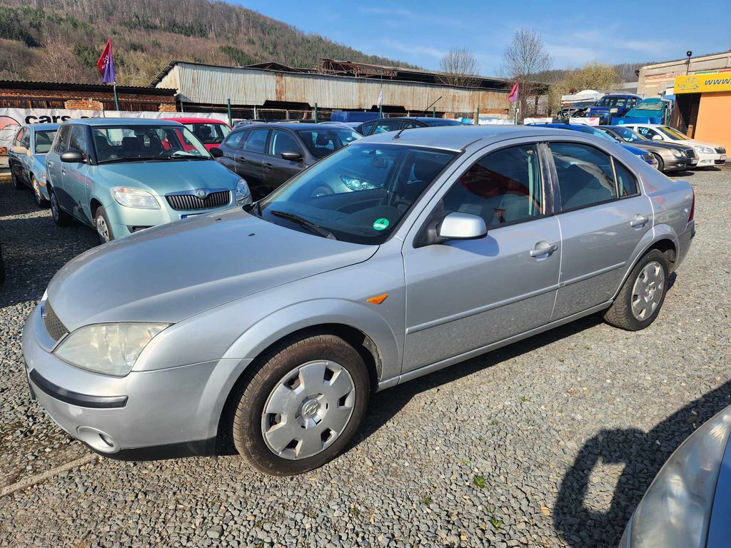 ford-mondeo-1-8-i - 4