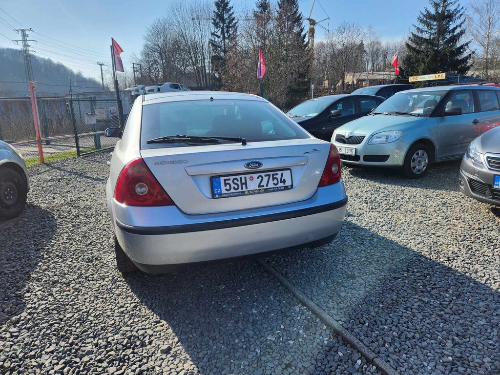 ford-mondeo-1-8-i - 6