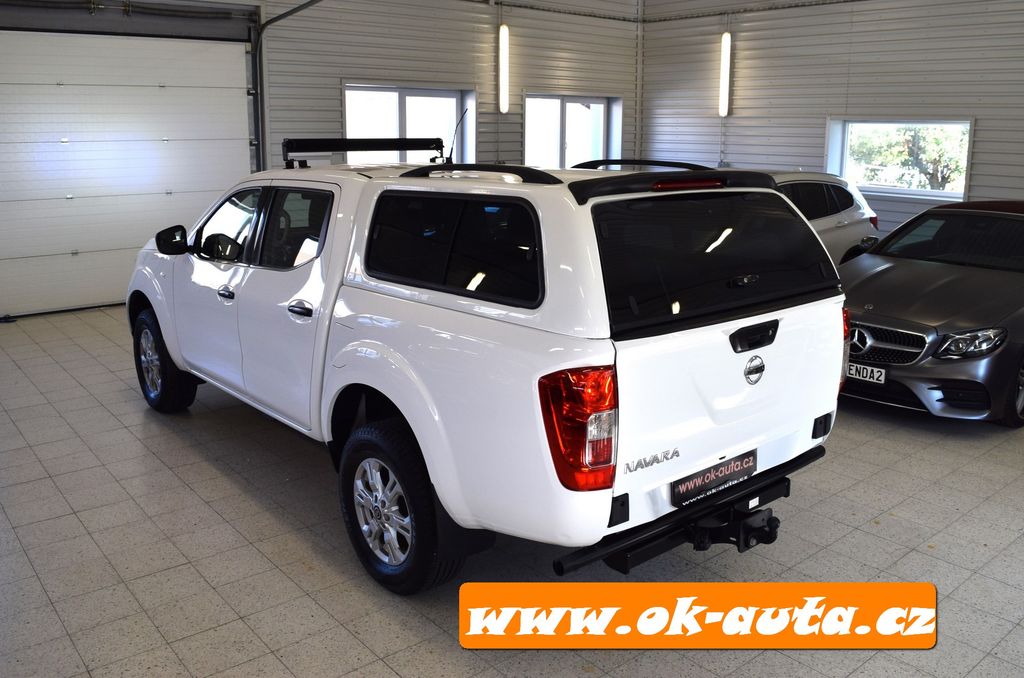 nissan-navara-2-3dci-double-cab-hardtop-2021 - 3