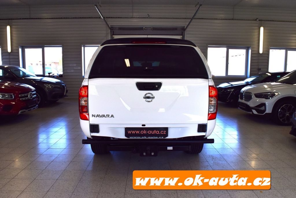 nissan-navara-2-3dci-double-cab-hardtop-2021 - 4