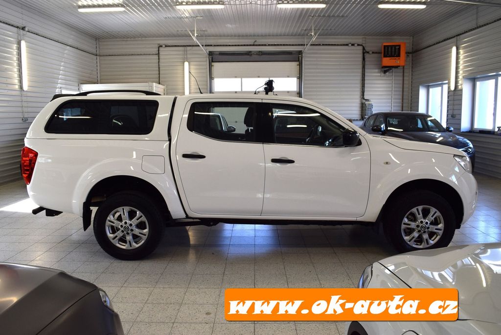 nissan-navara-2-3dci-double-cab-hardtop-2021 - 8