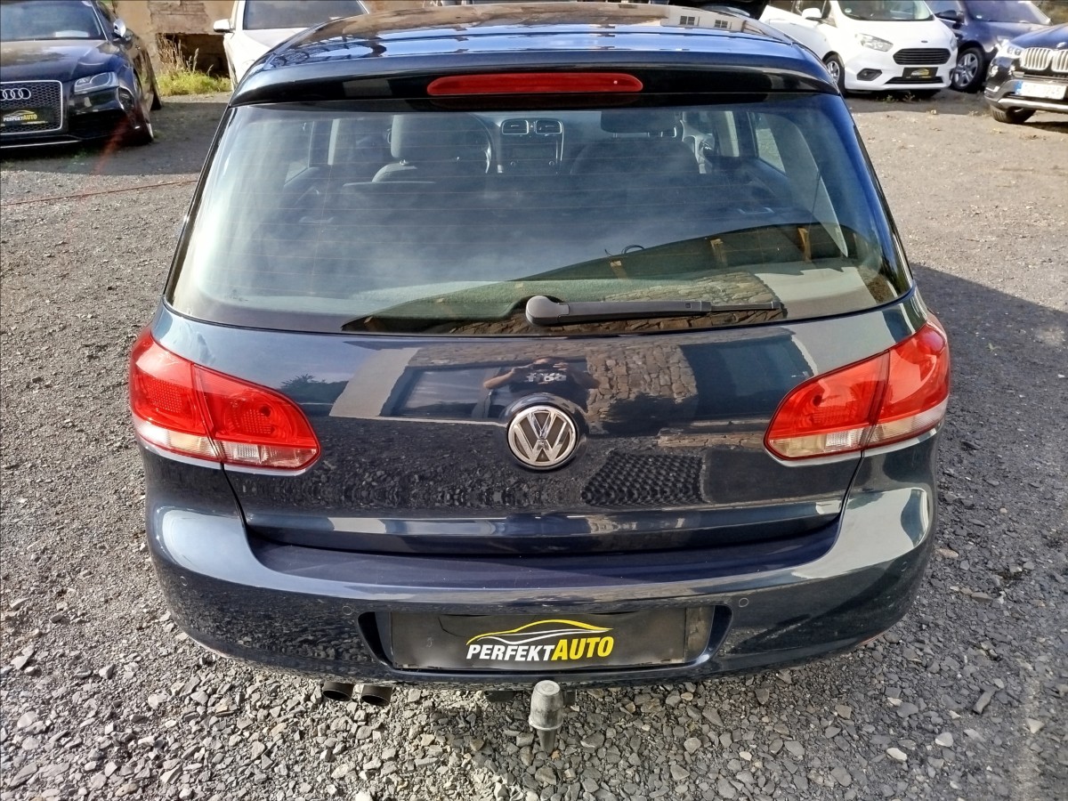 volkswagen-golf-2-0-tdi-1-majitel - 4