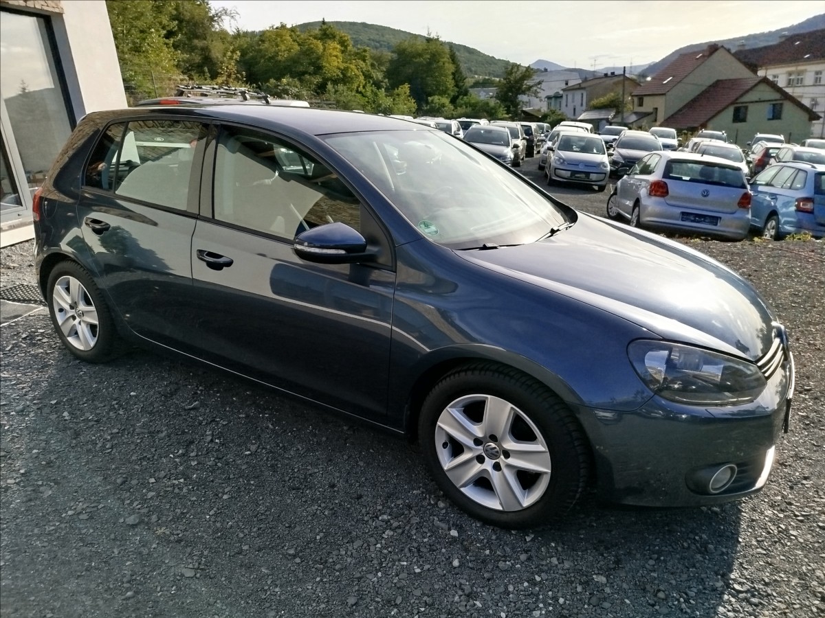 volkswagen-golf-2-0-tdi-1-majitel - 7