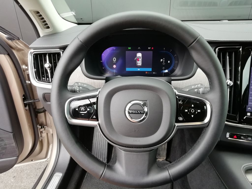 volvo-v90-2-0-cross-country-bright-plus - 7