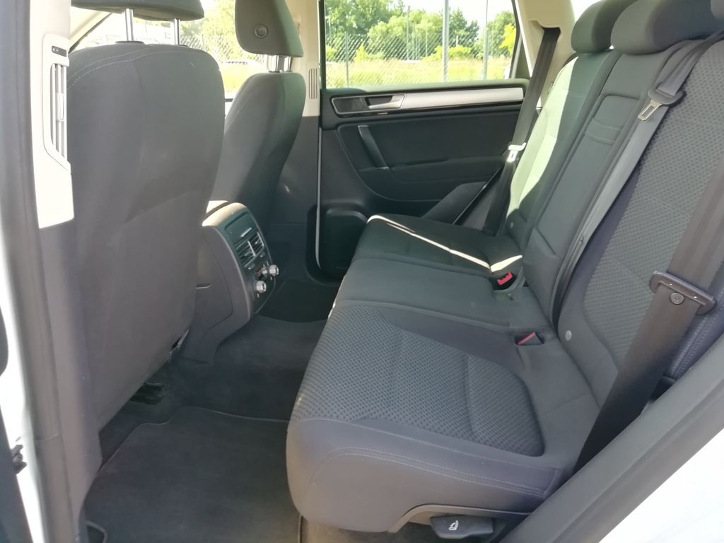 volkswagen-touareg-3-0-tdi-193-kw-4motion - 5