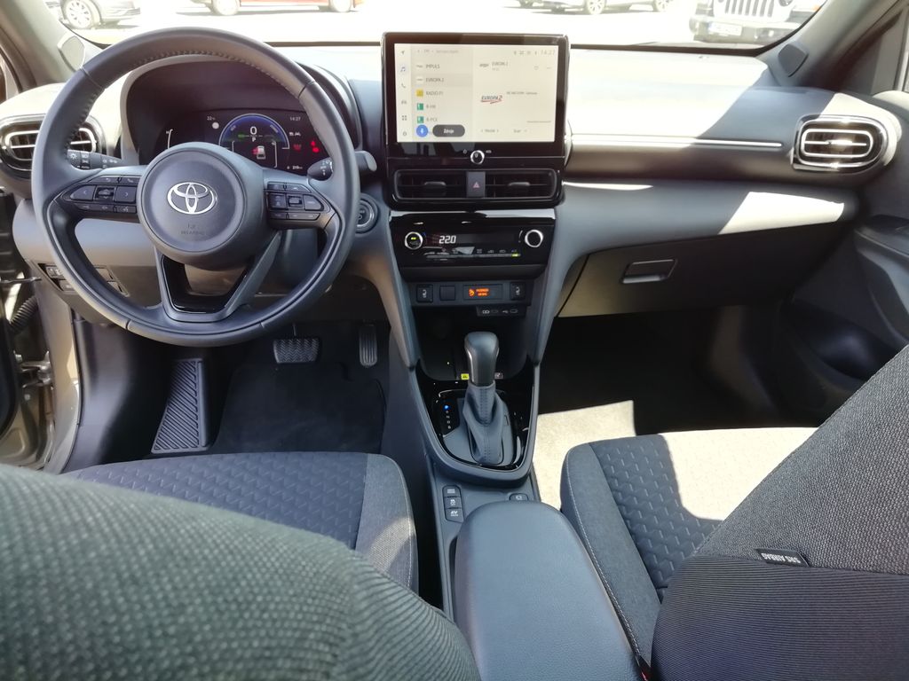 toyota-yaris-cross-style-1-5-hev-e-cvt-fwd - 6