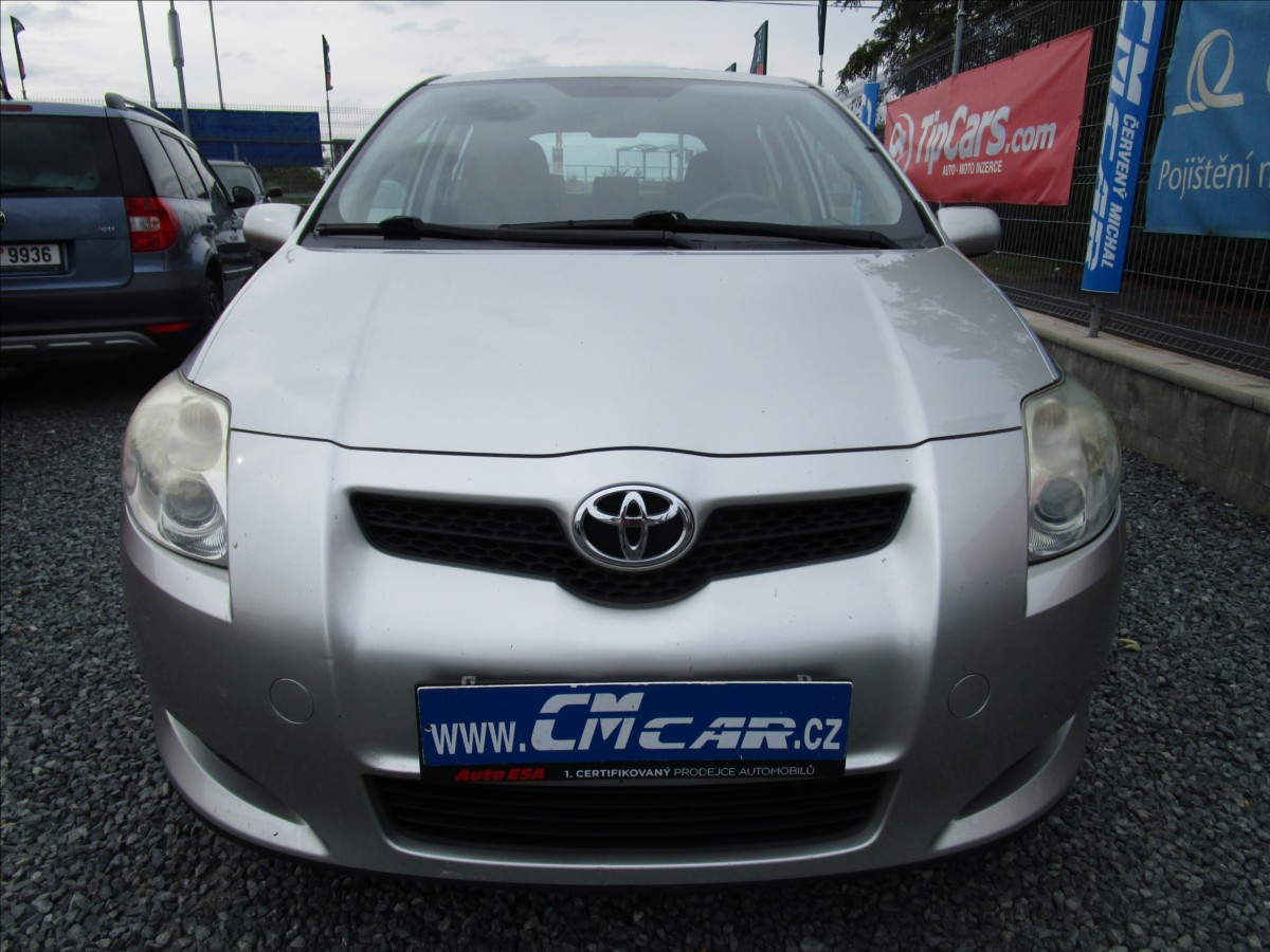 toyota-auris-1-4-d-4d-aut-klima - 1