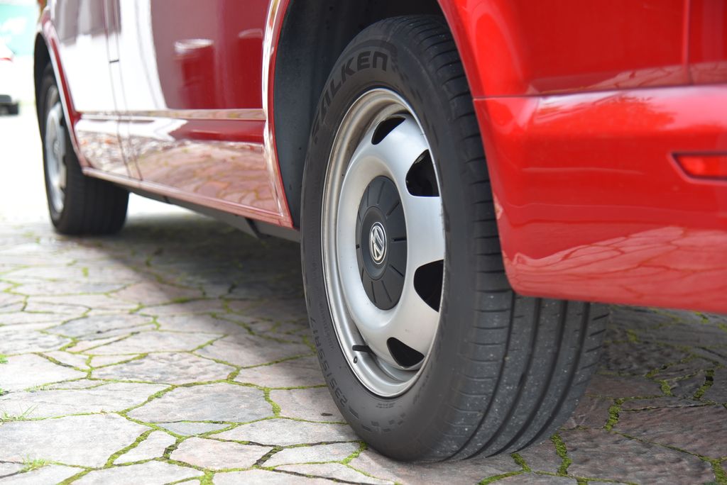 volkswagen-multivan-2-0-tdi-110-kw-7-mist - 9