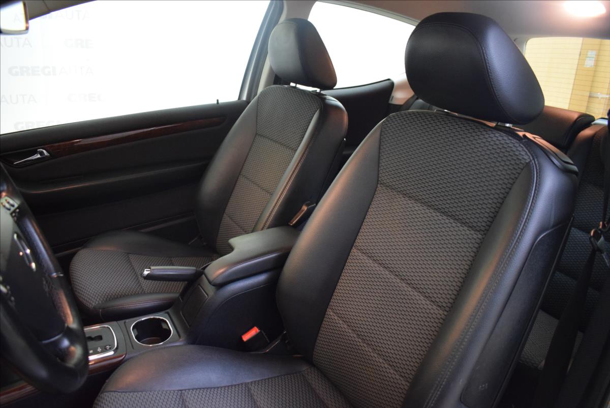 mercedes-benz-tridy-a-a180-automat-po-servisu - 6