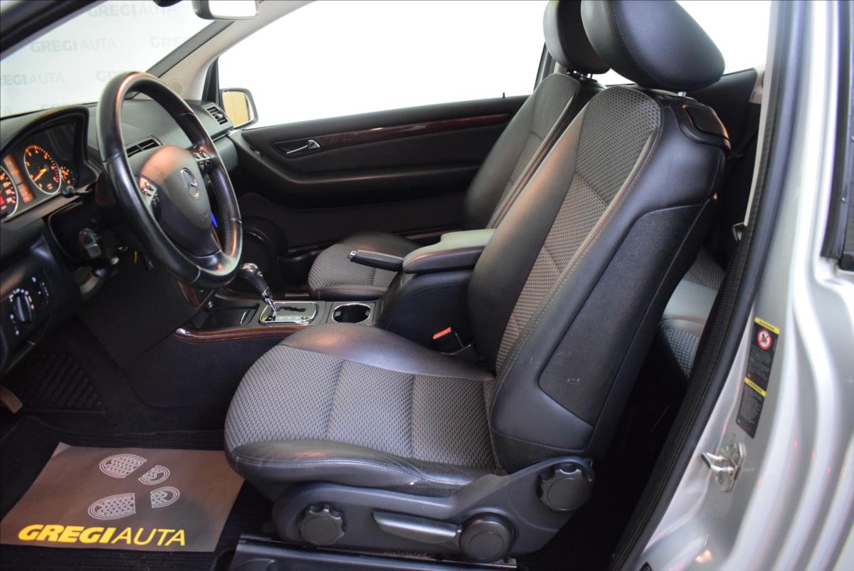 mercedes-benz-tridy-a-a180-automat-po-servisu - 7