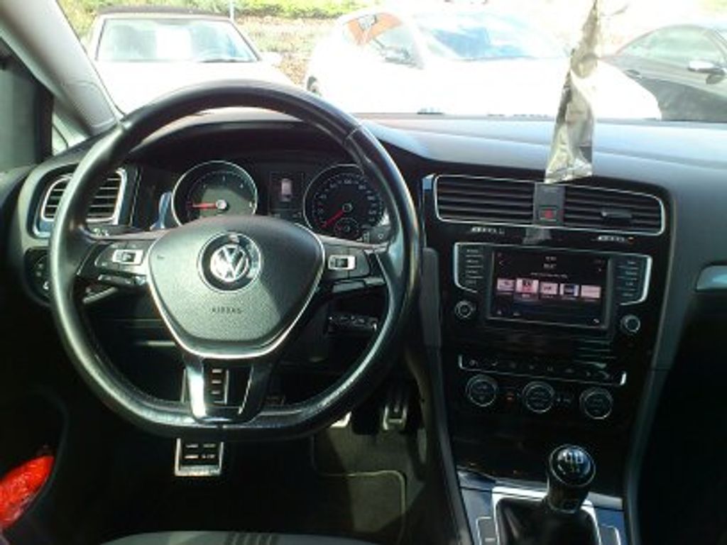 volkswagen-golf-1-6-tdi-allstar - 9