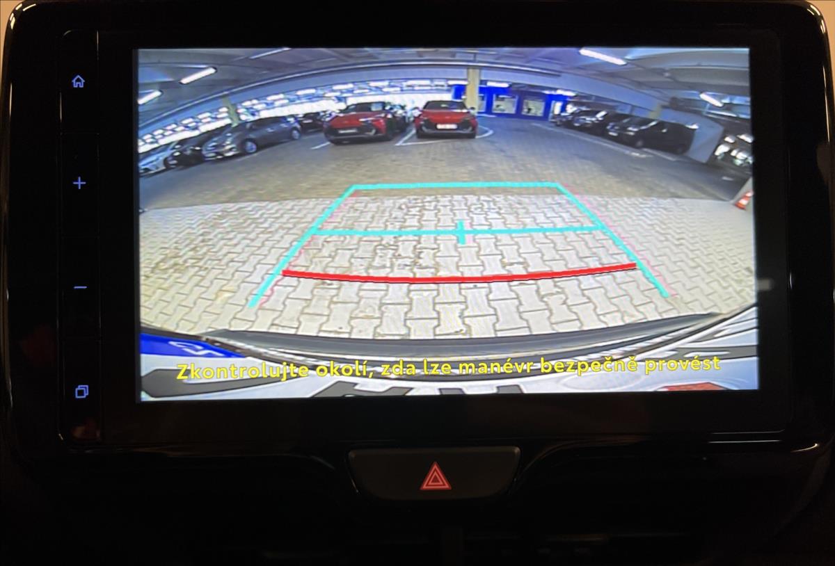 toyota-yaris-cross-1-5-hybrid-at-adventure-awd - 7