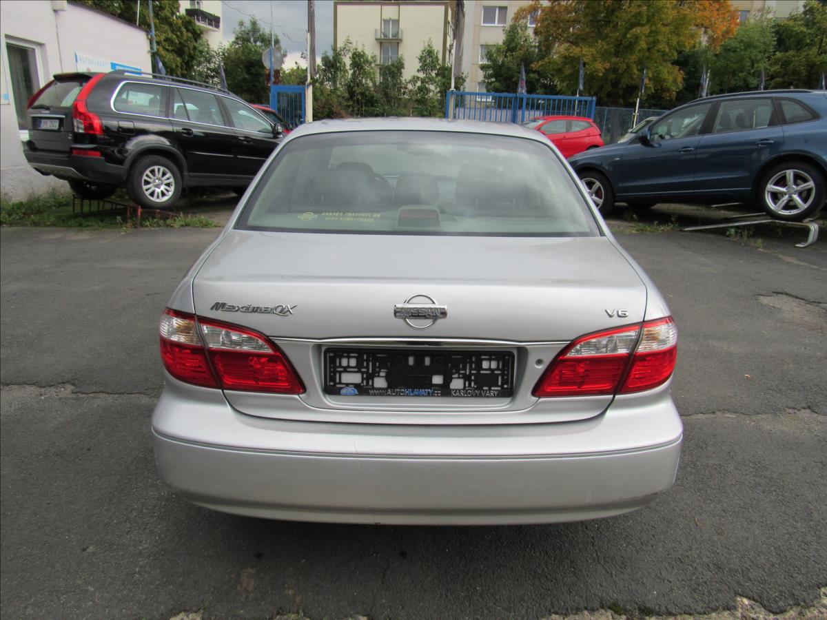 nissan-maxima-2-0-v6-elegance - 4