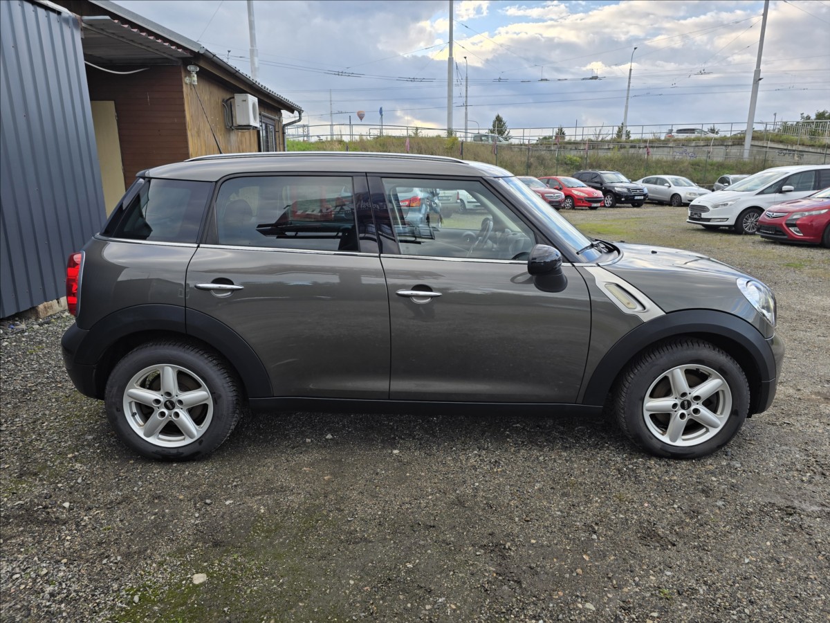 mini-one-1-6-d-countryman - 3