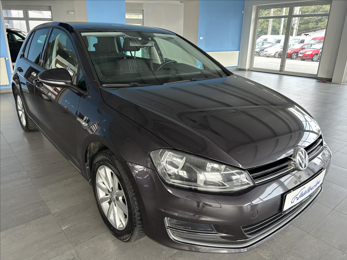 Volkswagen Golf 1,2   TSI 81kW,LOUNGE,SERVISKA