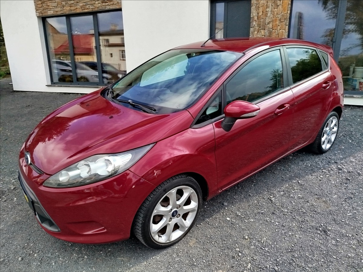 ford-fiesta-1-2-i-60-kw-hot-magenta - 1