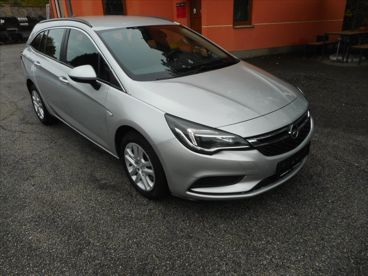 opel-astra-1-6-cdti-sports-tourer - 2