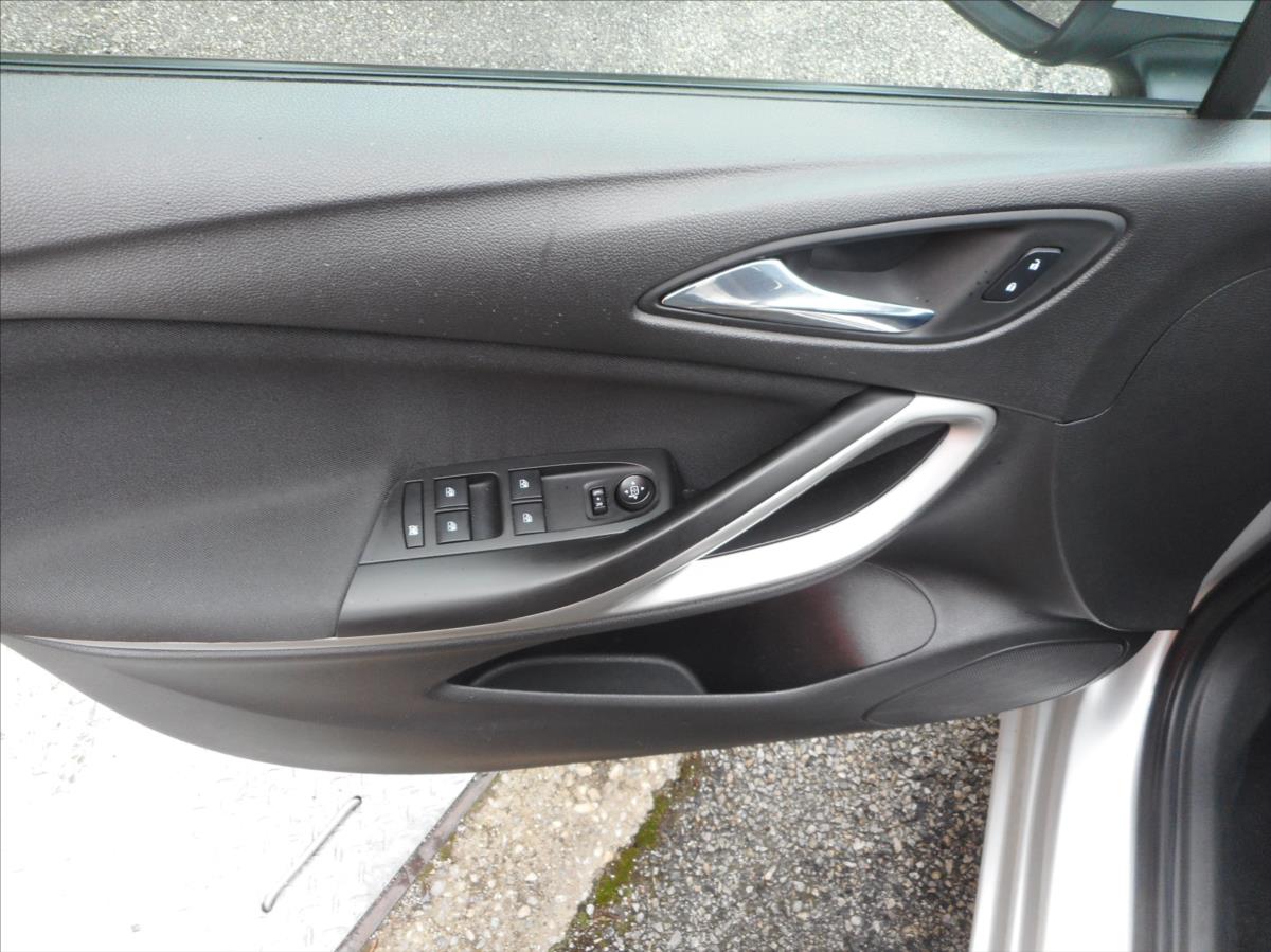 opel-astra-1-6-cdti-sports-tourer - 9