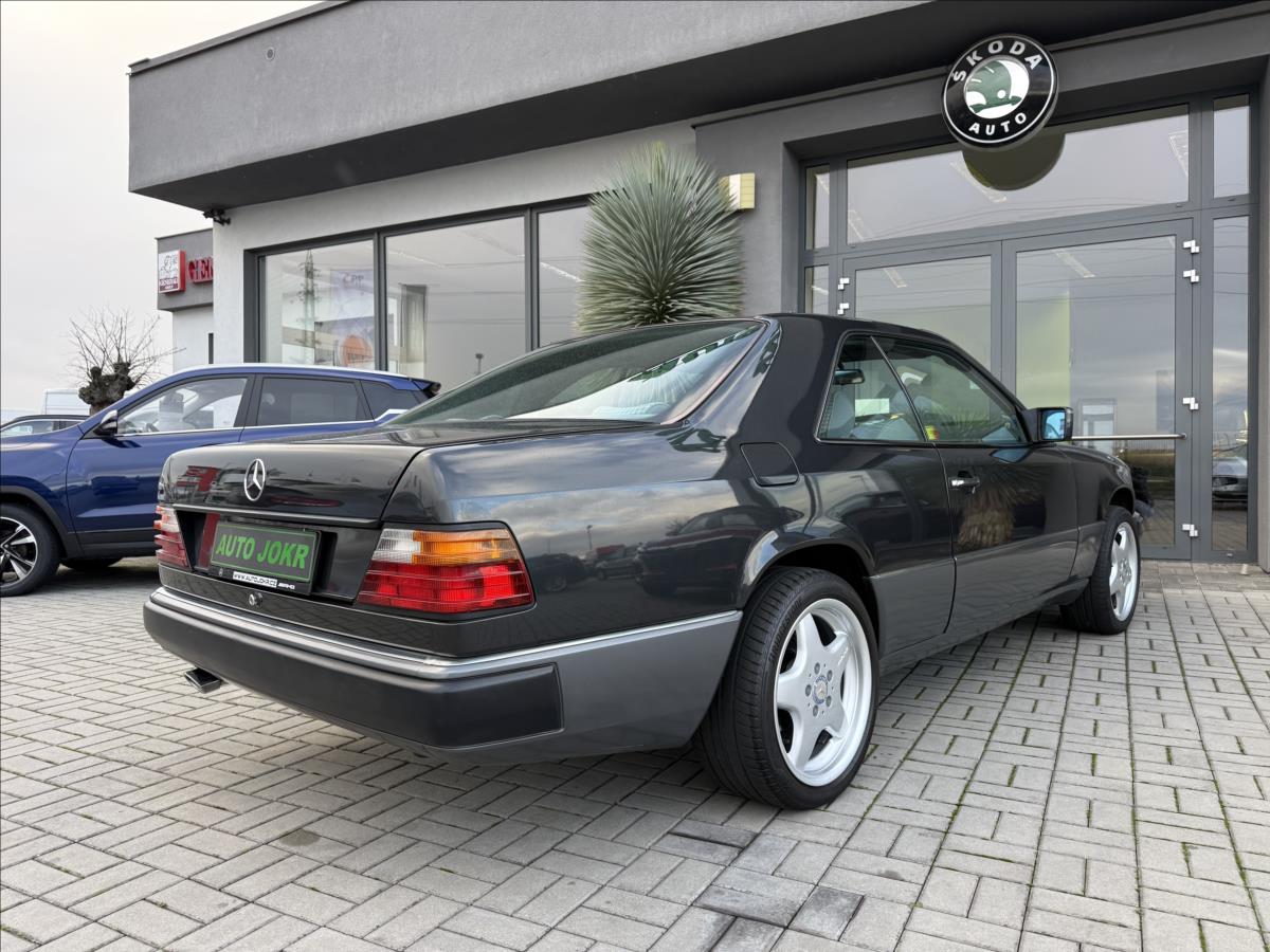 mercedes-benz-124-220ce-110kw-top-stav-2-majitel - 5