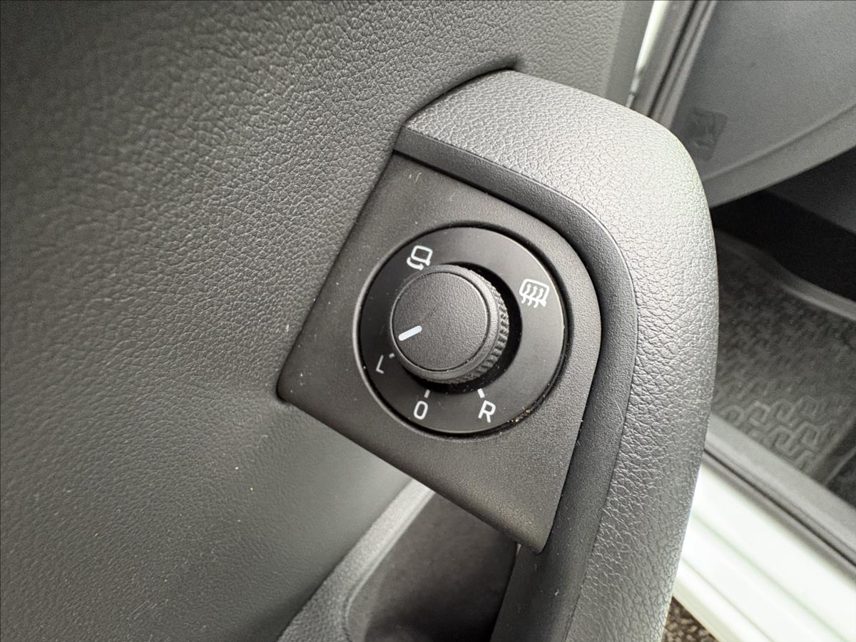 skoda-octavia-1-6-tdi-85kw-dsg-led-navi-pdc - 4
